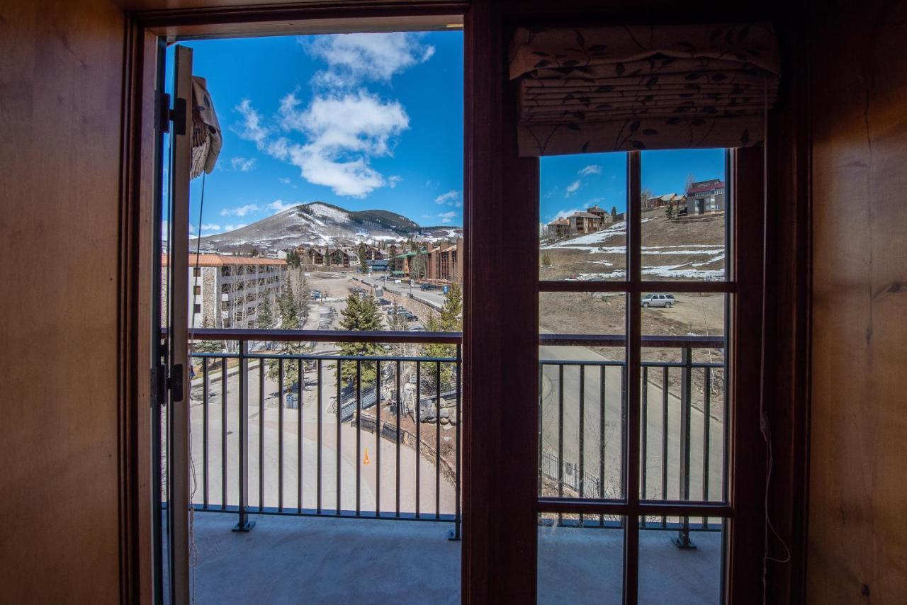 Two Bedroom Condo With Balcony Over Mountaineer Square - Just Steps From The Slopes! Condo Crested Butte Exterior photo